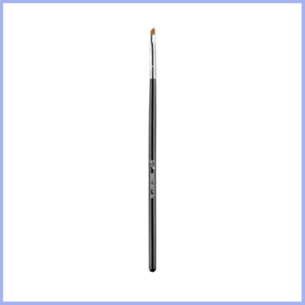 Sigma E06 - Winged Liner™ Brush