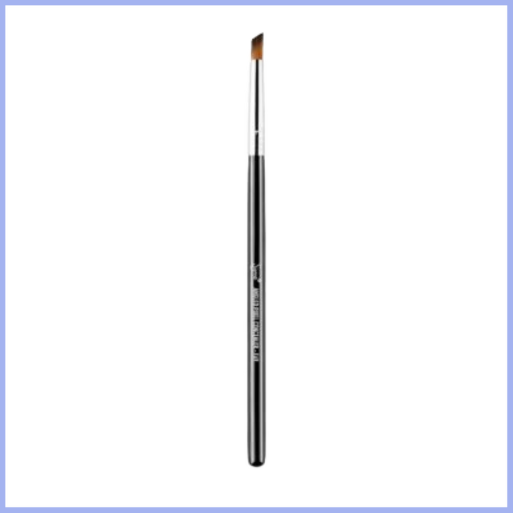 Sigma F69 - Angled Pixel Concealer™ Brush